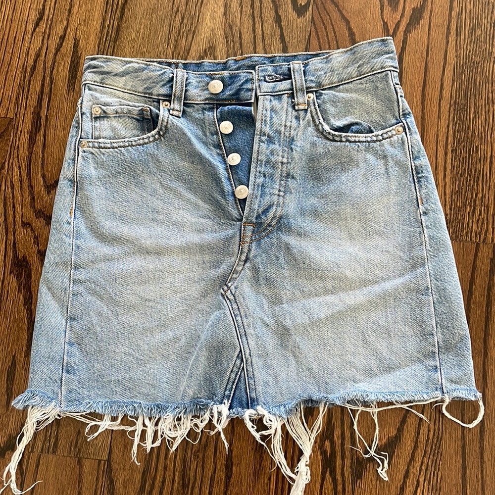 H & M DENIM SKIRT